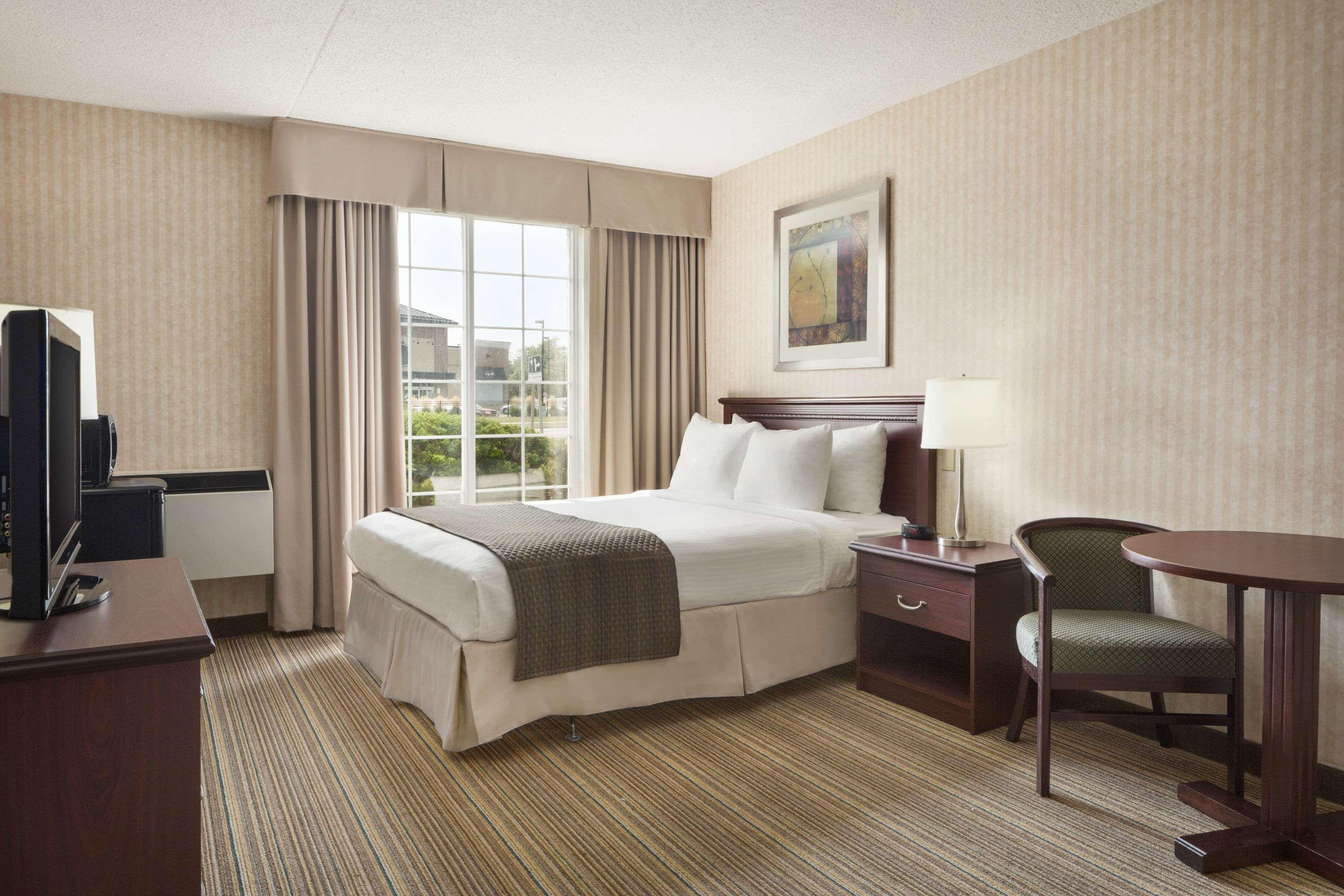 Days Inn By Wyndham Brantford Eksteriør billede